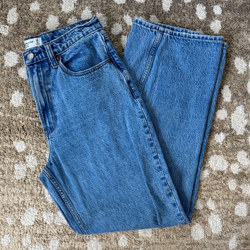 Abercrombie & Fitch Loose Jeans